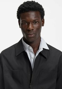 HUGO EVALOM - Leichte Jacke - black one