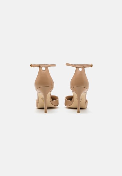 Stuart Weitzman STUART  - Visoke pete - adobe