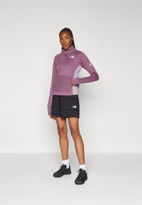The North Face MOUNTAIN ATHLETICS FLEECE ¼ ZIP - Camisola - midnight mauve/purple chalk