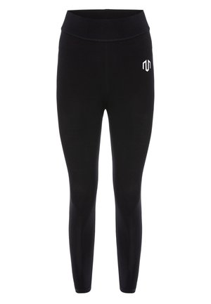 Czarne legginsy wykonane z elastycznego materiału, z wysokim pasem i małym białym logo na lewym udzie. Gładka faktura, dopasowany krój.