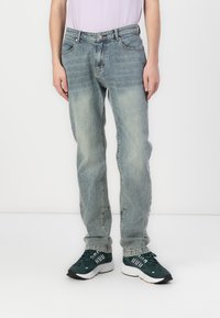 Don't Waste Culture - CAIUS UNISEX - Džínsy s rovným strihom - pale blue Miniatúrny obrázok 1