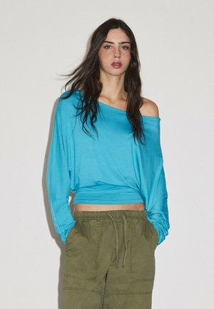 Stradivarius, WAISTBAND EFFECT T-SHIRT - T-shirt à manches longues - blue