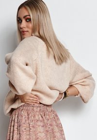 Makadamia - Sweter