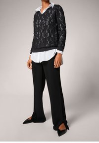 comma Pullover - black