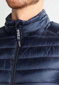 INDICODE JEANS Chaqueta de invierno - dark blue