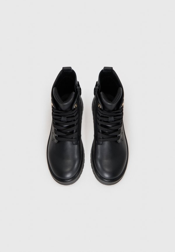 AMELIE UNISEX – Schnürstiefelette