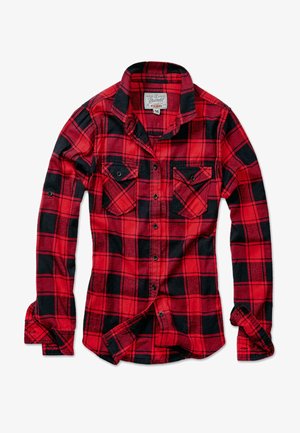 Rød og sort ternet flannel skjorte med lange ærmer, to brystlommer, spids krave og knaplukning foran. Blød stof tekstur.