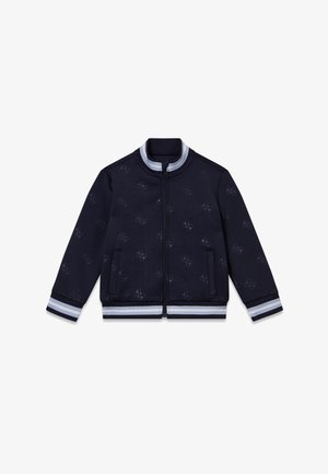 Marineblaue Jacke mit durchgehendem Reißverschluss und einem dezenten, erhabenen Muster. Gerippte Bündchen an Ärmeln und Saum mit grauen und weißen Streifen. Zwei seitliche Taschen.