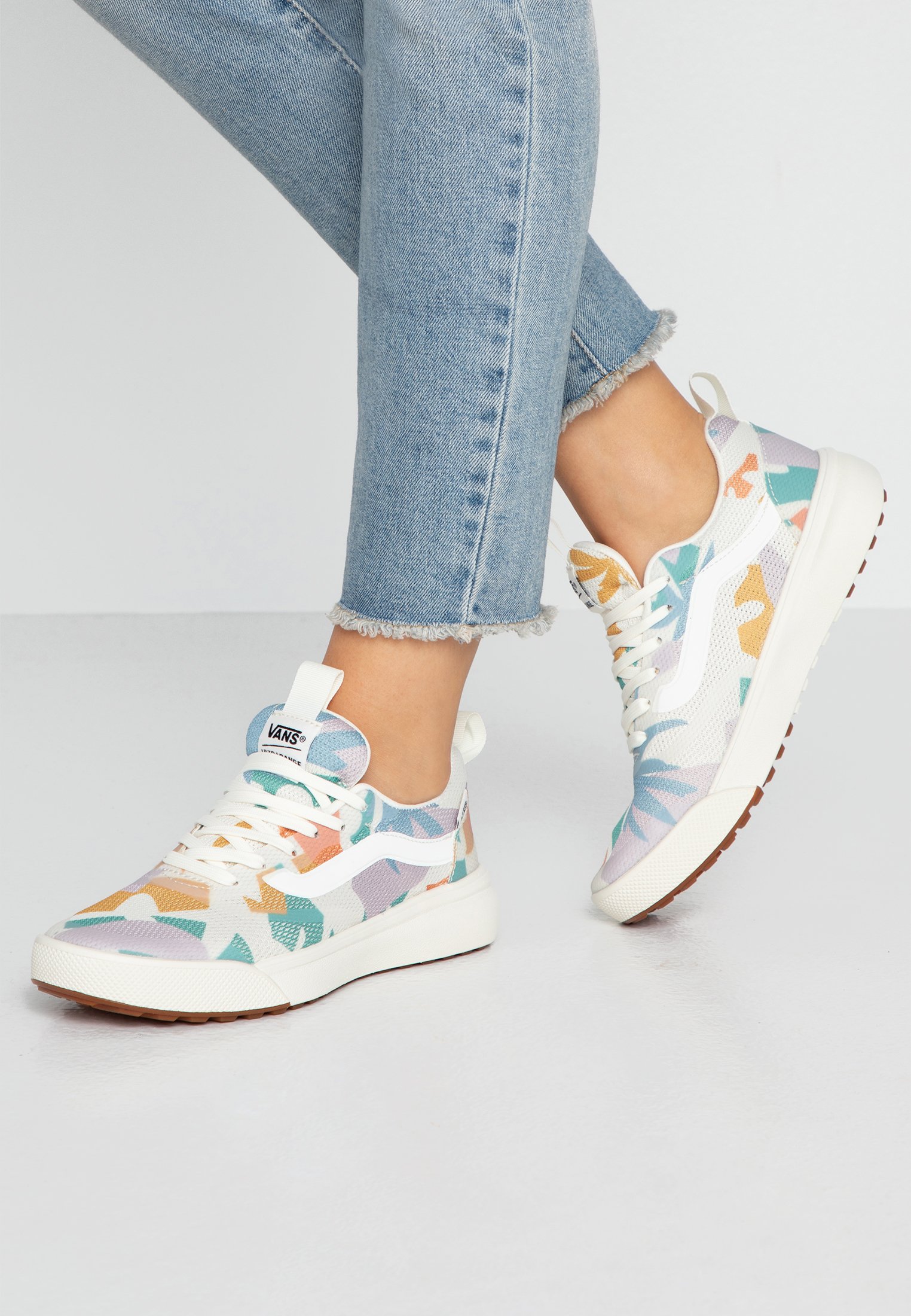 vans ultrarange rapidweld leila hurst