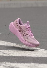 Επιλέχθηκε, hazy lilac/taro purple