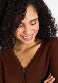 Sélectionné, marron