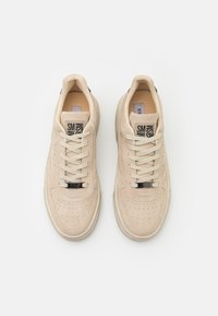 Steve Madden BRENT - Tossud - beige