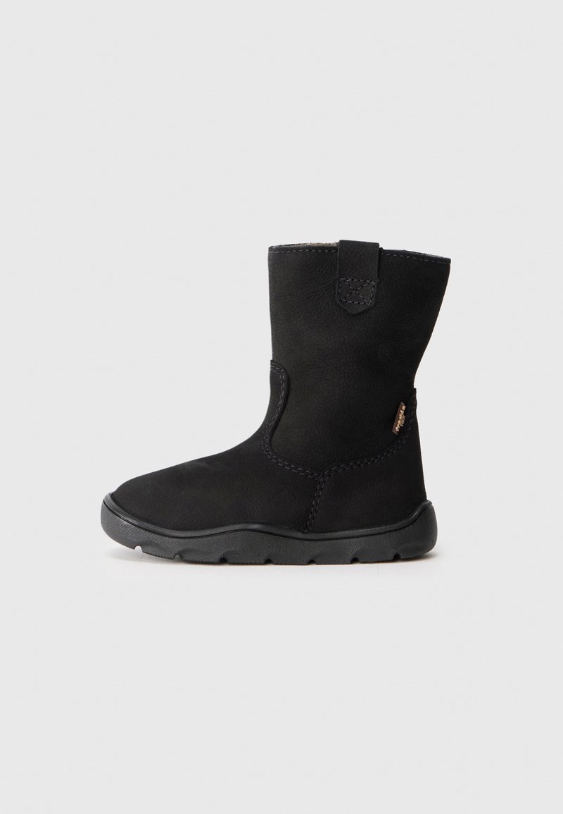 Schwarze Knöchelschuhstiefel aus Wildleder mit glatter Textur, abgerundetem Zehenbereich und Gummisohle. Verfügt über einen kleinen Ziehgriff hinten.