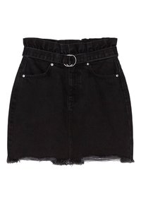 Svart denimkjol med fransad nederkant, elastisk midja och en silvrig cirkulär spänne, med två framfickor och minimal sömnad.