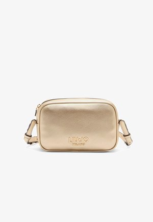 Gouden leren crossbodytas met een gestructureerde afwerking, ritssluiting en verstelbare band. Voorzien van een geperst merkembleem aan de voorkant.