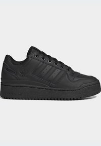 adidas Originals FORUM BOLD STRIPES  - Sportbačiai - core black/core black/ftwr white