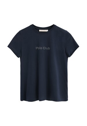 Marineblaue Baumwoll-T-shirt mit kurzen Ärmeln, auf der Vorderseite mit "Polo Club" in weißem Text versehen. Einfacher Rundhalsausschnitt, gerader Saum.