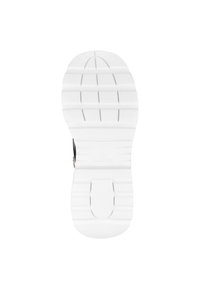 Semelle de sneaker blanche affichant un dessous en caoutchouc texturé avec des rainures profondes et des motifs en relief, branding présent au niveau du talon.