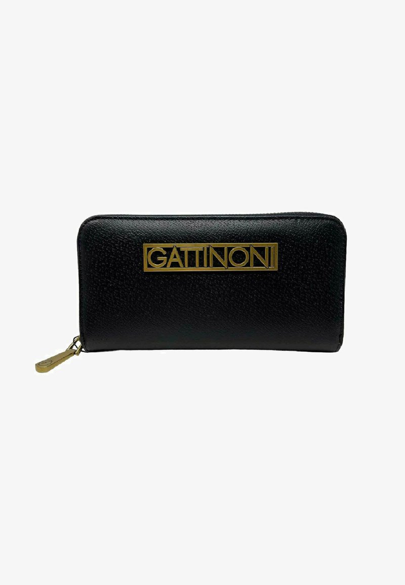Cartera de cuero negra con una superficie texturizada, que presenta un destacado logo dorado de "GATTINONI" y un tirador de cremallera dorado en el lado.