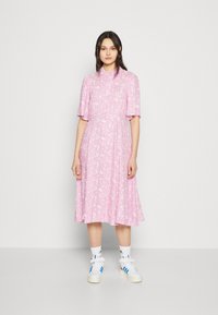 YAS - STELLI 2/4 MIDI SHIRT DRESS - Kreklkleita - pink Miniatūras attēls 1