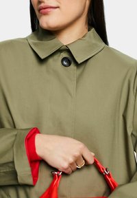 Esprit Cappotto corto - olive