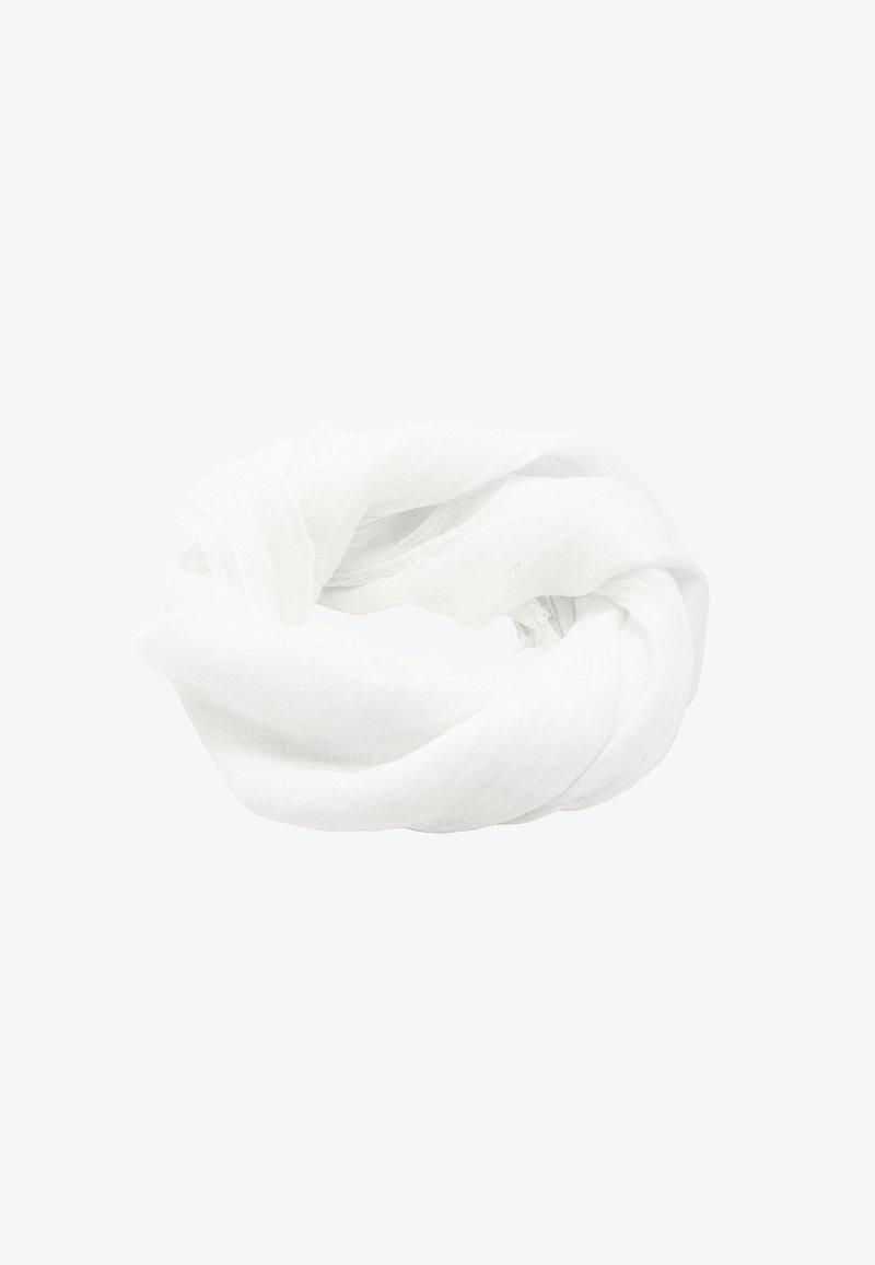 Biały, lekki szal o miękkiej, przewiewnej fakturze, z twisted designem. Cienki i zwiewny materiał nadaje mu eteryczny wygląd.