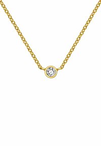 Collar de cadena de oro que presenta un único colgante de gema clara redonda. La cadena tiene un diseño de eslabones clásico y el colgante es circular con un acabado pulido.