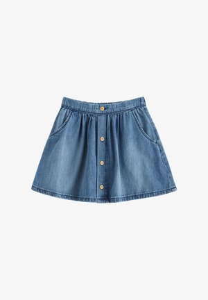 Denimskjørt med en vid passform, lyseblå farge, smockvevd midje, to sidelommer og frontåpning med knapper i tre.
