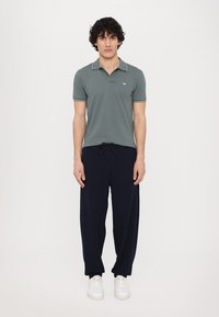 Emporio Armani Polokošeľa - balsam green