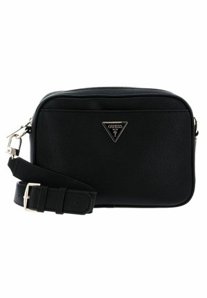 Borsa a tracolla in pelle nera textured con chiusura a zip. Presenta un logo triangolare dorato sul fronte e una tracolla regolabile.