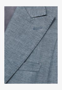 Wybrany, airforce blue