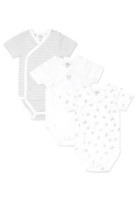 Tre bodies a manica corta in morbido cotone: uno a righe grigie, uno bianco con grafica di gufo e uno bianco con motivi di stampe di animali sparsi.