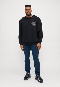 Jack & Jones JJMYSTIC CREW NECK - Φούτερ - black