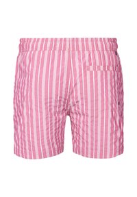 Pantaloni da bagno rosa a righe con vita elasticizzata, caratterizzati da sottili righe verticali bianche e una tasca posteriore. Tessuto morbido al tatto.
