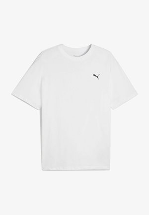 Valge lühikeste varrukatega puuvillane t-särk, millel on ümar kaelus ja väike must Puma logo vasakul rinnal.