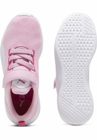 Puma FLYER RUNNER V PS - Scarpe da corsa su strada - pink lilac- white- pink