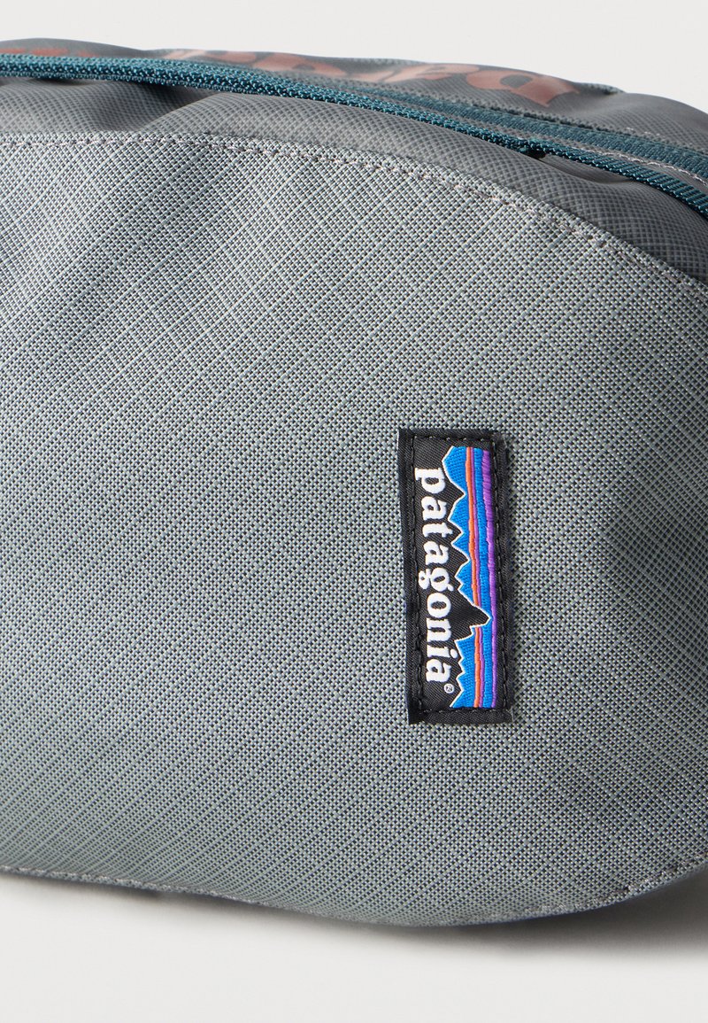 patagonia 55l duffel black hole Patagonia - Black Hole Duffel 55L