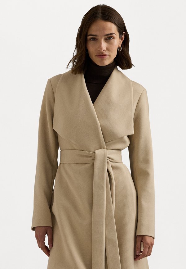 BELTED CREPE COLLAR WRAP COAT - Klassischer Mantel - explorer sand