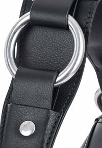 Sac à Main Bandoulière Francesco Biasia En Cuir - Noir - Dimensions 25x23 Cm - Occasion Bon état