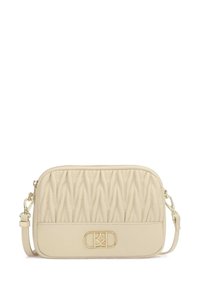 Borsa a tracolla in pelle beige trapuntata con hardware dorato, caratterizzata da un'accento con logo e una tracolla staccabile. Texture liscia con motivi in rilievo.
