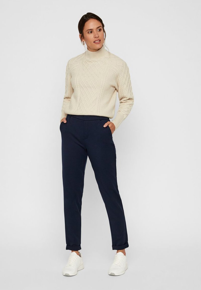 Damen Chinos | Vero Moda VMMAYA SOLID PANT Stoffhose night sky/dunkelblau - JG42124 Damen Chinos | Vero Moda VMMAYA SOLID PANT Stoffhose night sky/dunkelblau - JG42124