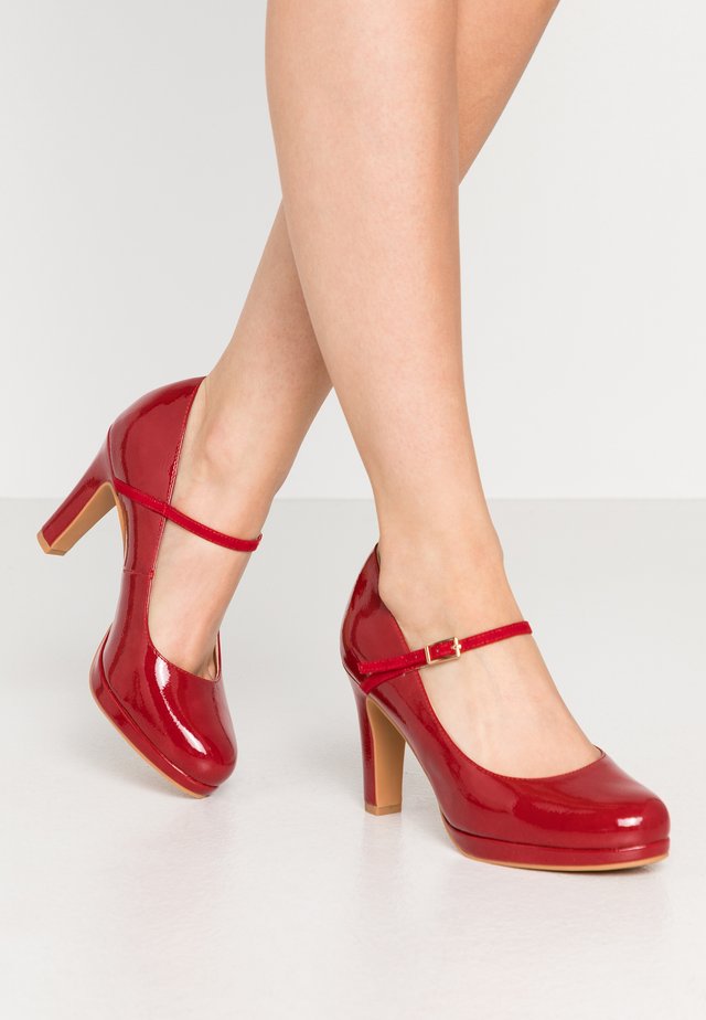 Zapatos altos - red