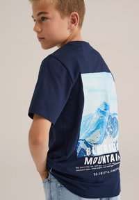 WE Fashion BLUE RIDGE - Apdrukāts T-krekls - navy blue