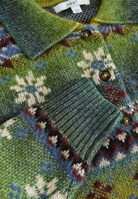 Non sélectionné, green blue mutli