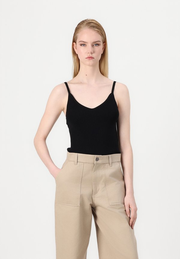 JXESTHER KNITTED TOP - Top2