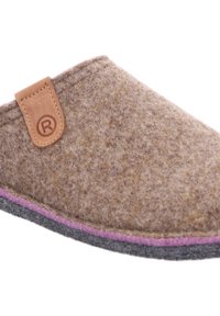 Bruna filttofflor med en texturerad ovandel, en läderlapp med en logotyp och en grå sula med en rosa accent vid kanten.