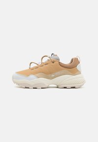 Lacoste - L-GUARD  - Trainers - light brown/off white Thumbnail Image 1