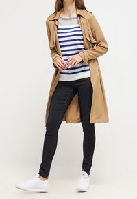 Zalando Essentials Sweter