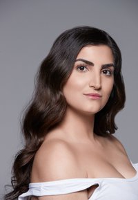 PUR 4-IN-1 LOVE YOUR SELFIE LONGWEAR FOUNDATION AND CONCEALER piaskowy