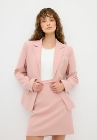 adL WITH POCKET DETAIL - Bleiseri - powder